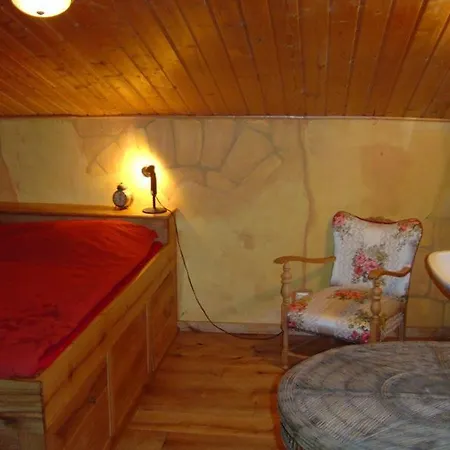 Roosje Ooy Bed & Breakfast Ooij