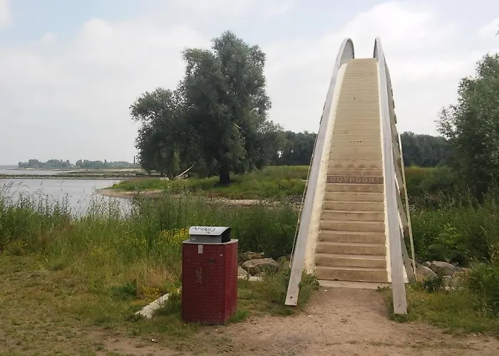 Roosje Ooy Panzió Ooij